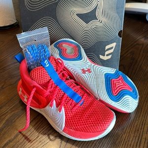 Under Armour Embid 1. EUC worn only a few times